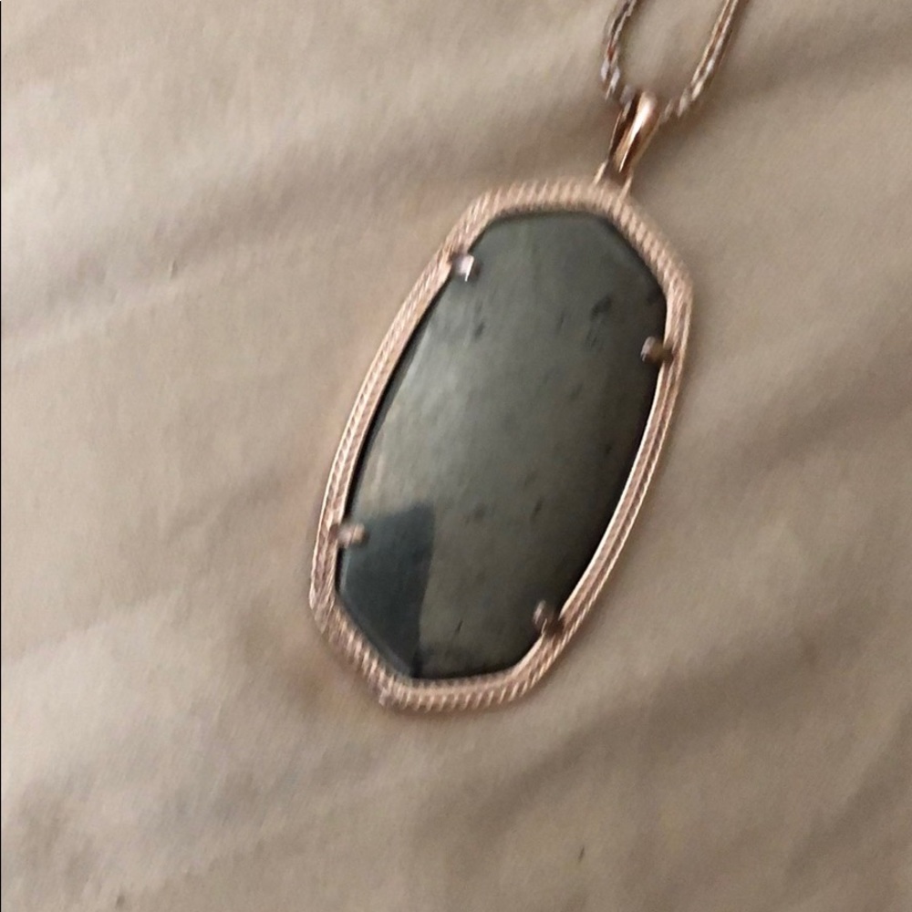 Kendra Scott adjustable pendant necklace